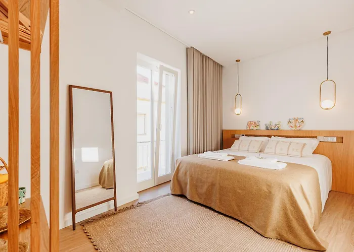 Laranjal Rive Gauche 塔维拉