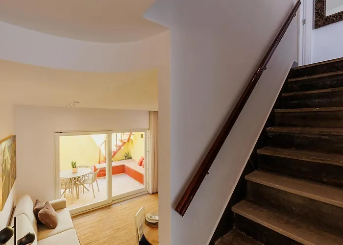 Laranjal Rive Gauche * 塔维拉